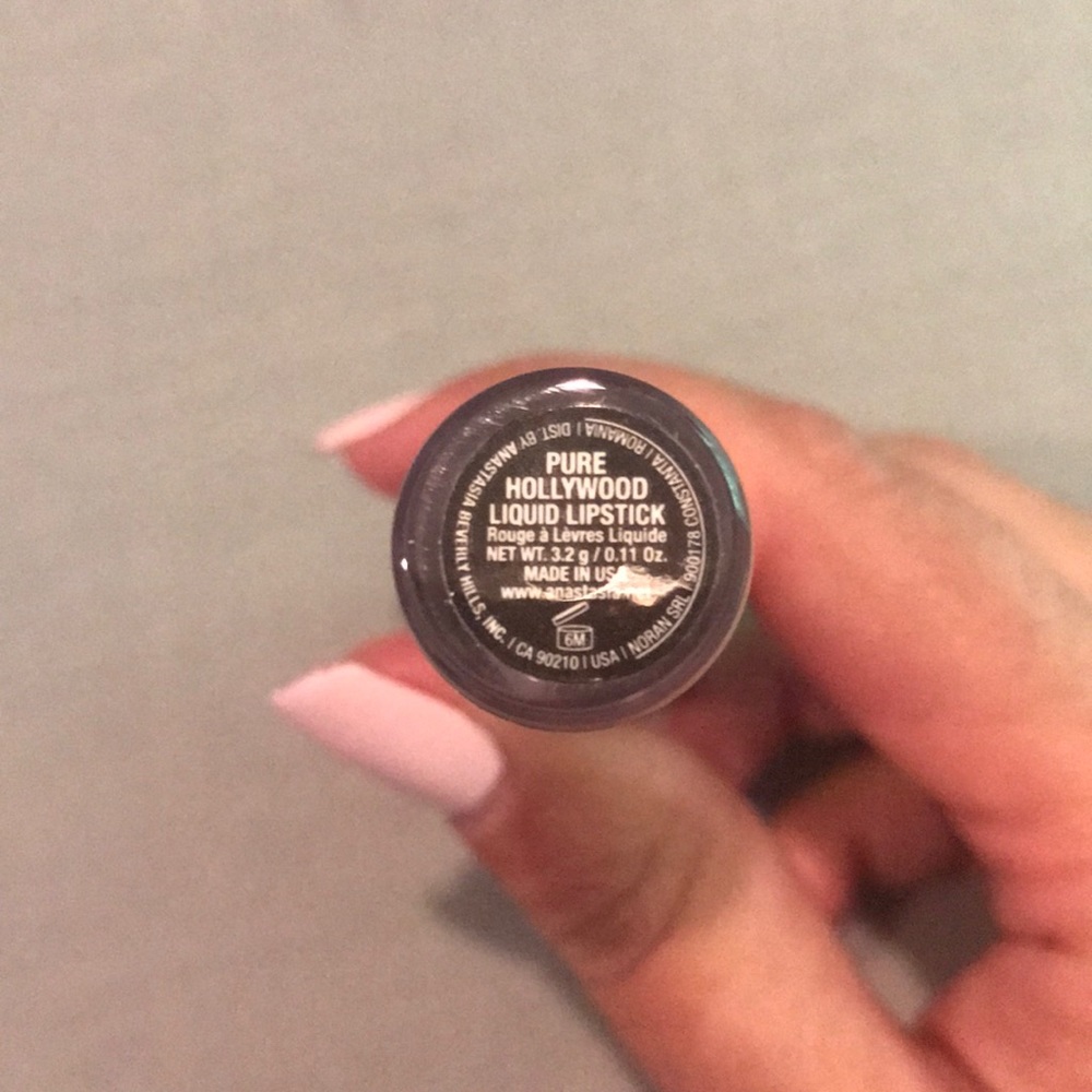 ANASTASIA BEVERLY HILLS Liquid Lipstick - Picture 3 of 3